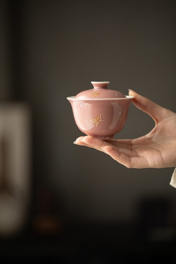 "Cowpea Red" Ceramic Lidded Bowl – Gilded Butterfly Gongfu Tea Set, Home Tea Bowl, Gold and Silver Inlaid Dancing Butterfly Lidded Bowl